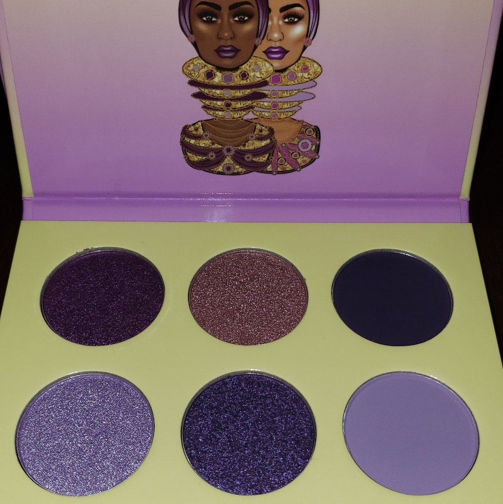 JUVIAS " VIOLETS " PALETTE